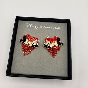 DISNEY X BAUBLEBAR MICKEY & MINNIE SMOOCHING HEART EARRINGS. NIB